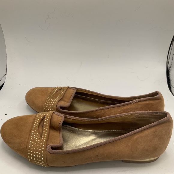 “ALFANI” Tan Coloured Suede Shoes with Studding and Gold Heels. - Picture 3 of 10